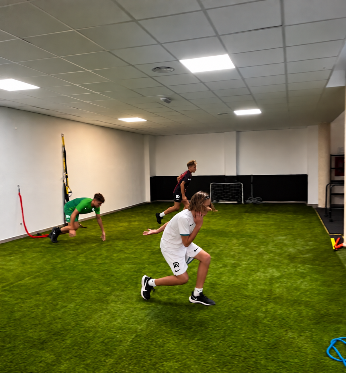 Futbolistas realizando un trabajo específico de velocidad y aceleración